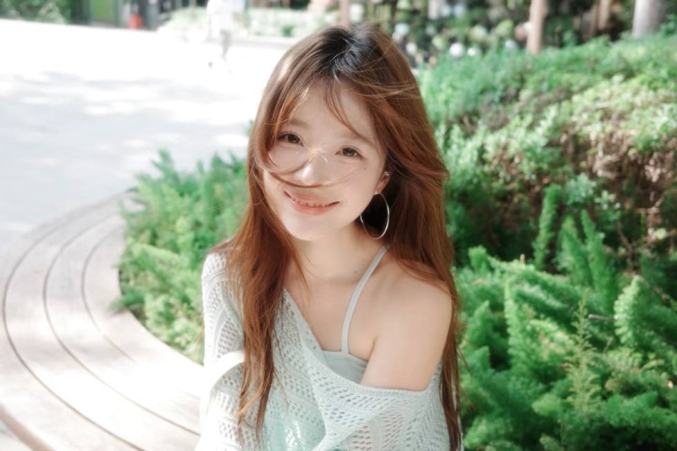 女大学生包养 女大学生包养