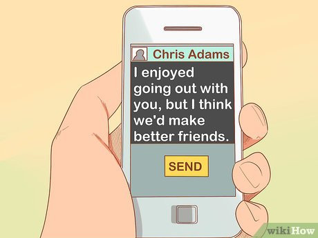 Step 7 Send a follow-up text if your date hasn't gotten the message.
