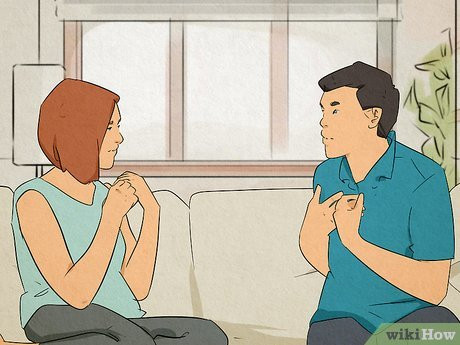 Step 2 Tell your girlfriend directly what makes you feel insecure.